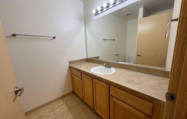 2 beds, 2 baths, 1,018 sqft, $1,450, Unit 354-3013