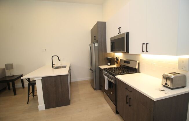 1 bed, 1 bath, $1,825, Unit Unit 6