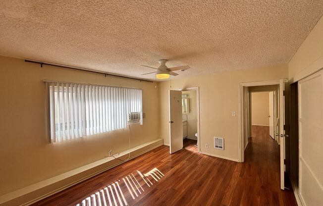 1540 LAUREL AVE