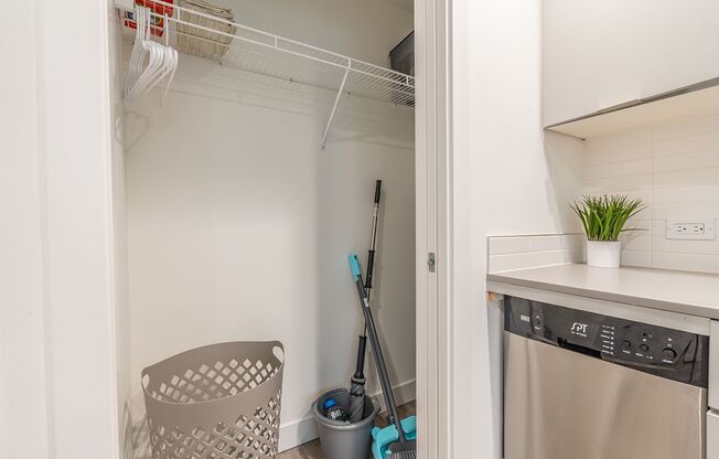 Studio, 1 bath, 405 sqft, $1,295, Unit B002