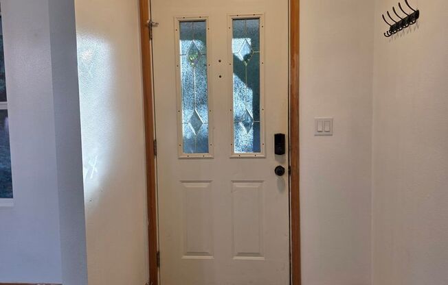 3 Bedroom Duplex in Kingston!