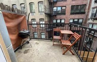 52 E 13 ST