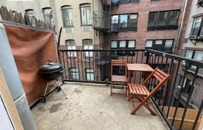 52 E 13 ST