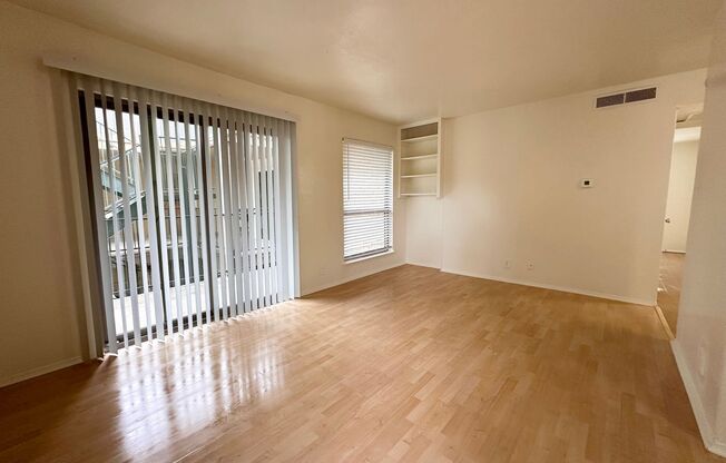 1 bed, 1 bath, 619 sqft, $1,314, Unit OPA-230