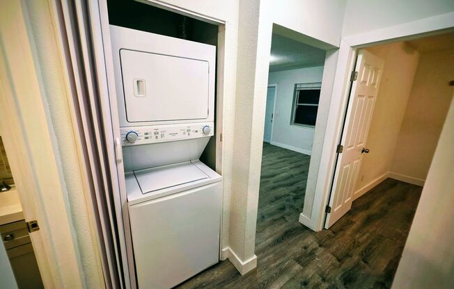 LC 13:22-24 SW 10th St