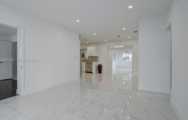 6561 SW 30 ST