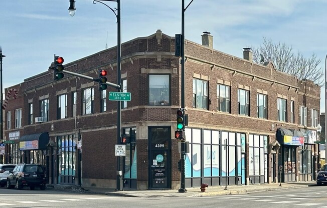 4391 ELSTON