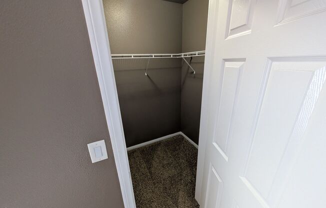 1 bed, 1 bath, $1,350, Unit bldg 22