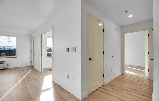 2 beds, 1 bath, 823 sqft, $1,795, Unit 126-229