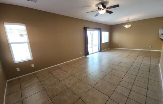 Beautiful detached home with fully fenced back yard.