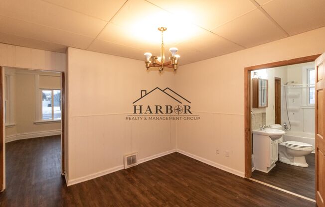 867 8th Avenue SE - 2