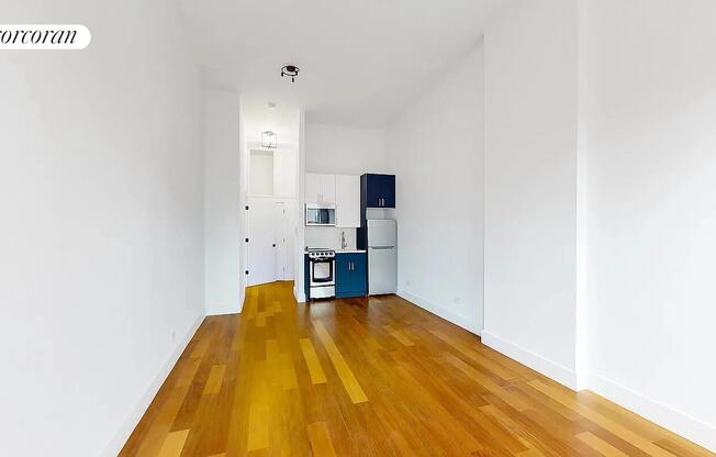 659 10 AVE