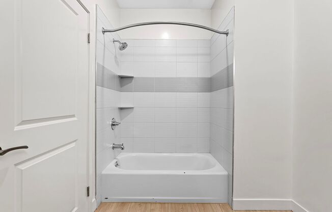 2 beds, 1 bath, 749 sqft, $3,545, Unit 221