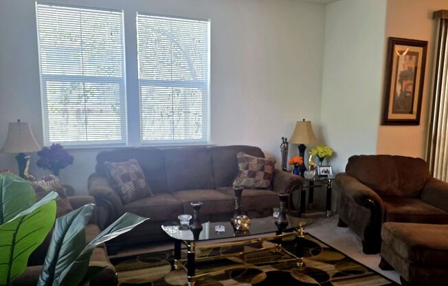 684 MODERN Ice Dr San Jose Ca