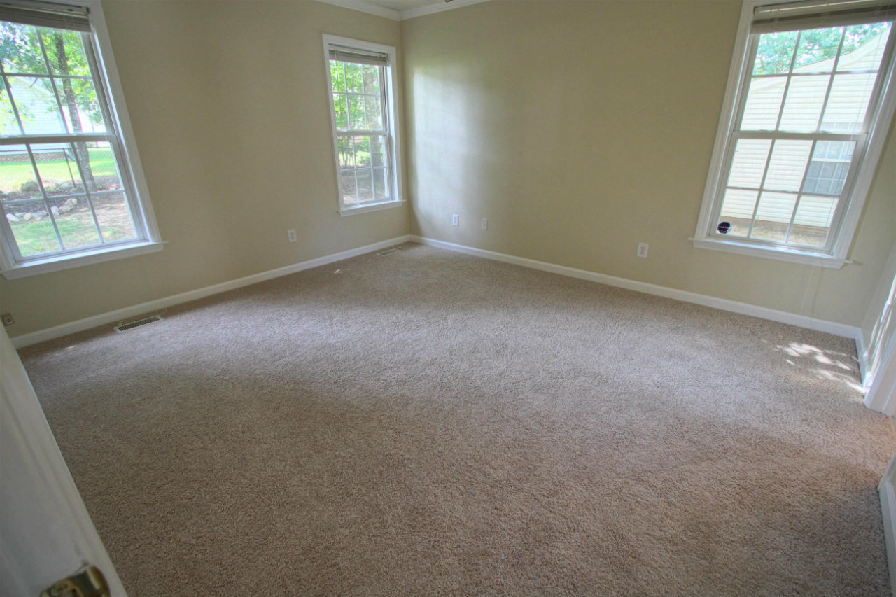 Beautiful 3 bedroom home in Wake Forest near Flaherty Park!