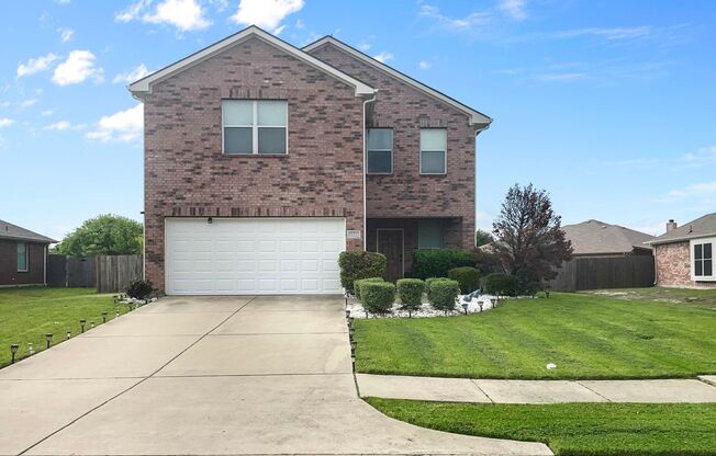 Four bedroom in Forney!