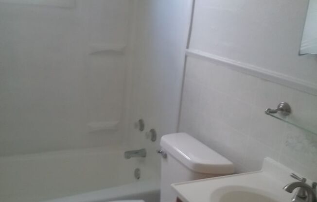 21 E Kansas City Duplex
