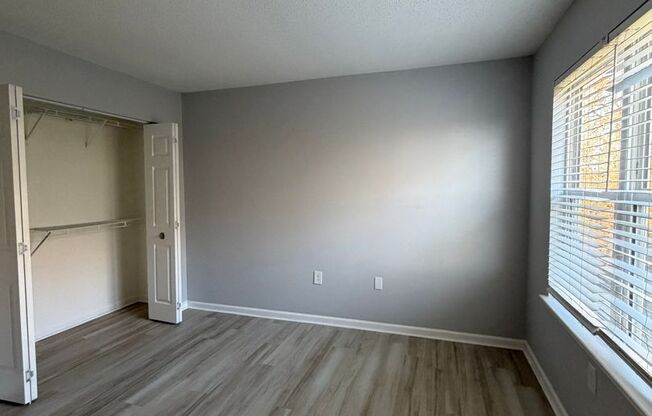 3 beds, 2 baths, 1,070 sqft, $1,495, Unit 2330F