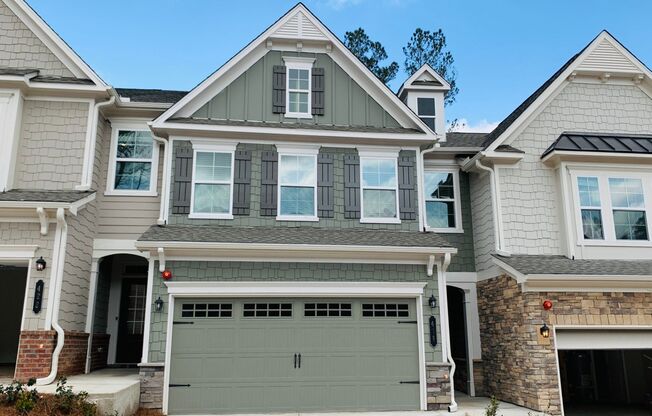 Wow! New Community White Oaks by Marietta Square. 3 Bedroom, 3 full Bath Townhome, stainless appliances, must see!