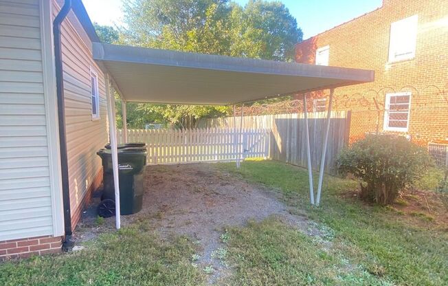Nice 2 bedroom 1 bathroom home very close to I-85 and HWY 73