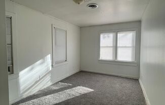 1 bed, 1 bath, $700