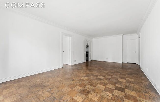 3 beds, 2 baths, 1,230 sqft, $8,000, Unit 10C