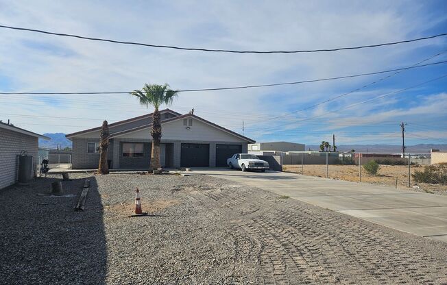 Unique and Beautiful Stick built home in Central Fort Mohave AZ