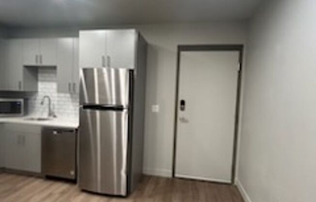 1 bed, 1 bath, 490 sqft, $1,295