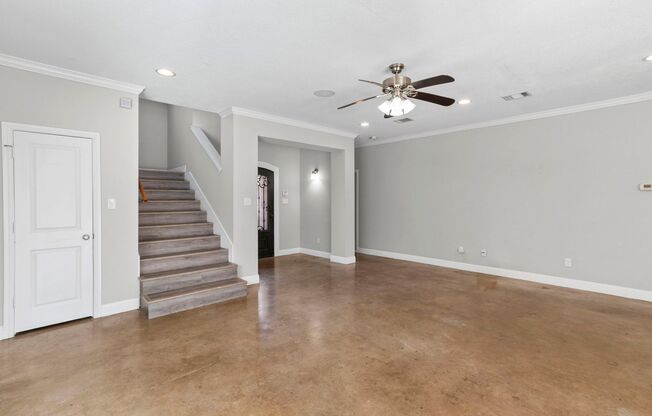 Perfect TCU Student House!