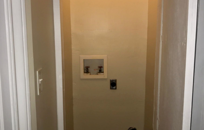 3 bed 2 bath off Augusta Road