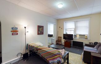 Studio, 1 bath, 412 sqft, $1,000, Unit B-3