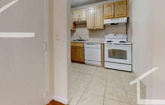 122 Dustin St