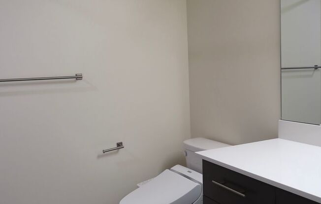 2 beds, 1 bath, 643 sqft, $2,895, Unit 210