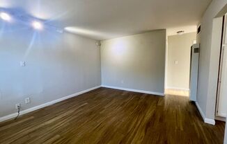 2 beds, 1 bath, $2,495, Unit 6081