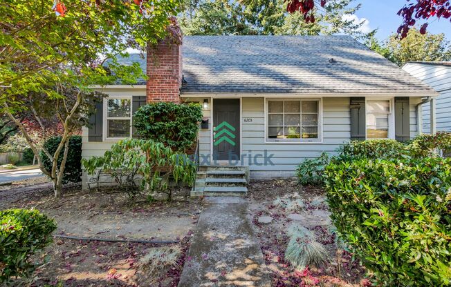 5 BEDS & 2.5 BATH SINGLE FAMILY HOUSE FOR RENT