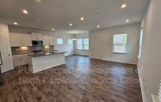 14036 PENBURY LN