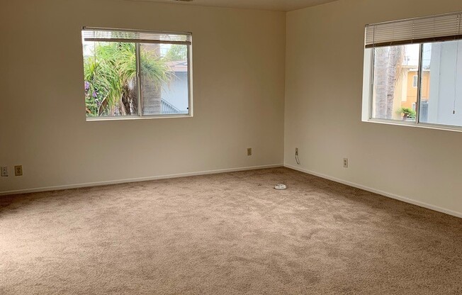 3 beds, 1 bath, $6,150, Unit A