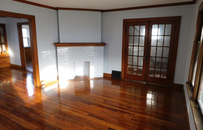 Beautiful 3 Bdrm Single Family Home