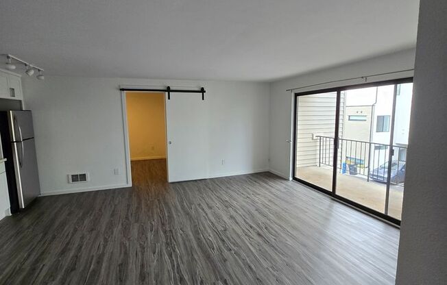 1 bed, 1 bath, 797 sqft, $2,675, Unit 10