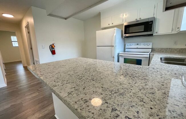 See This Renovated 2 Bedroom In Green Oaks!