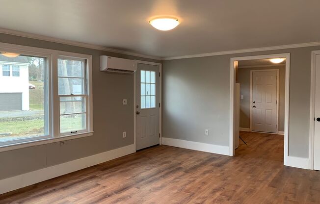 870AB - 316 Reynolds Ave DM