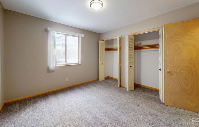 1 bed, 1 bath, 600 sqft, $915, Unit 203