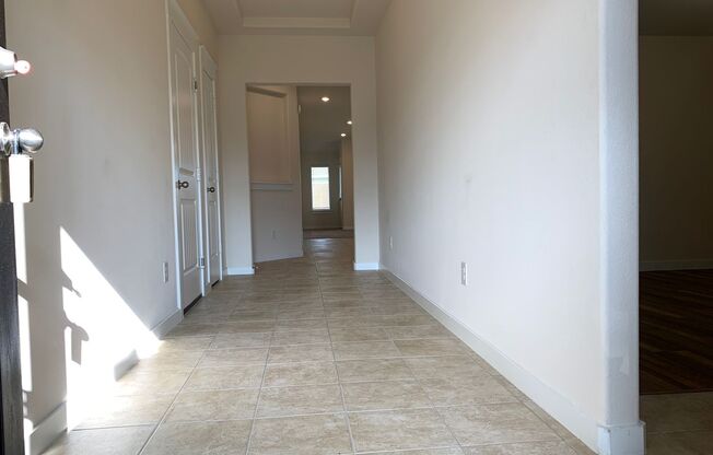 The Perfect Blend of Space & Location – 5 Beds Near Alliance