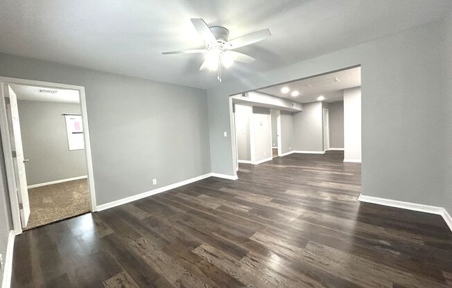 2 beds, 1 bath, $1,000, Unit 2941 South 10th Street