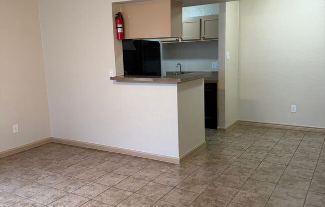 2 beds, 2 baths, 844 sqft, $1,155, Unit 211