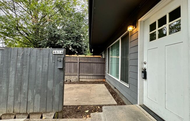 2 beds, 1 bath, $1,599