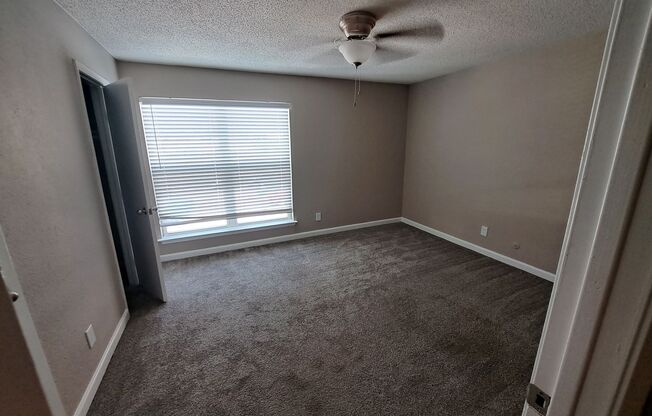 2 beds, 1 bath, 762 sqft, $1,260, Unit 3434