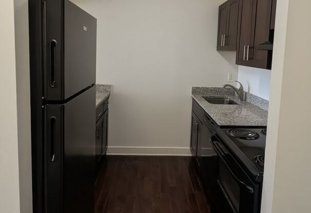 1 bed, 1 bath, 690 sqft, $1,450, Unit 224