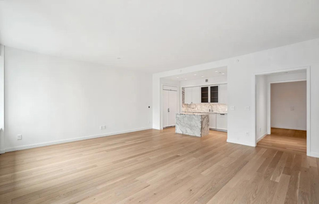 269 W 87 ST