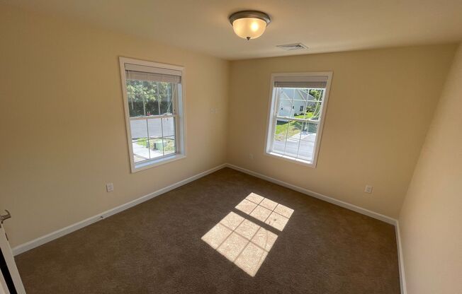 2 beds, 1 bath, 1,027 sqft, $1,625, Unit Apt 3212